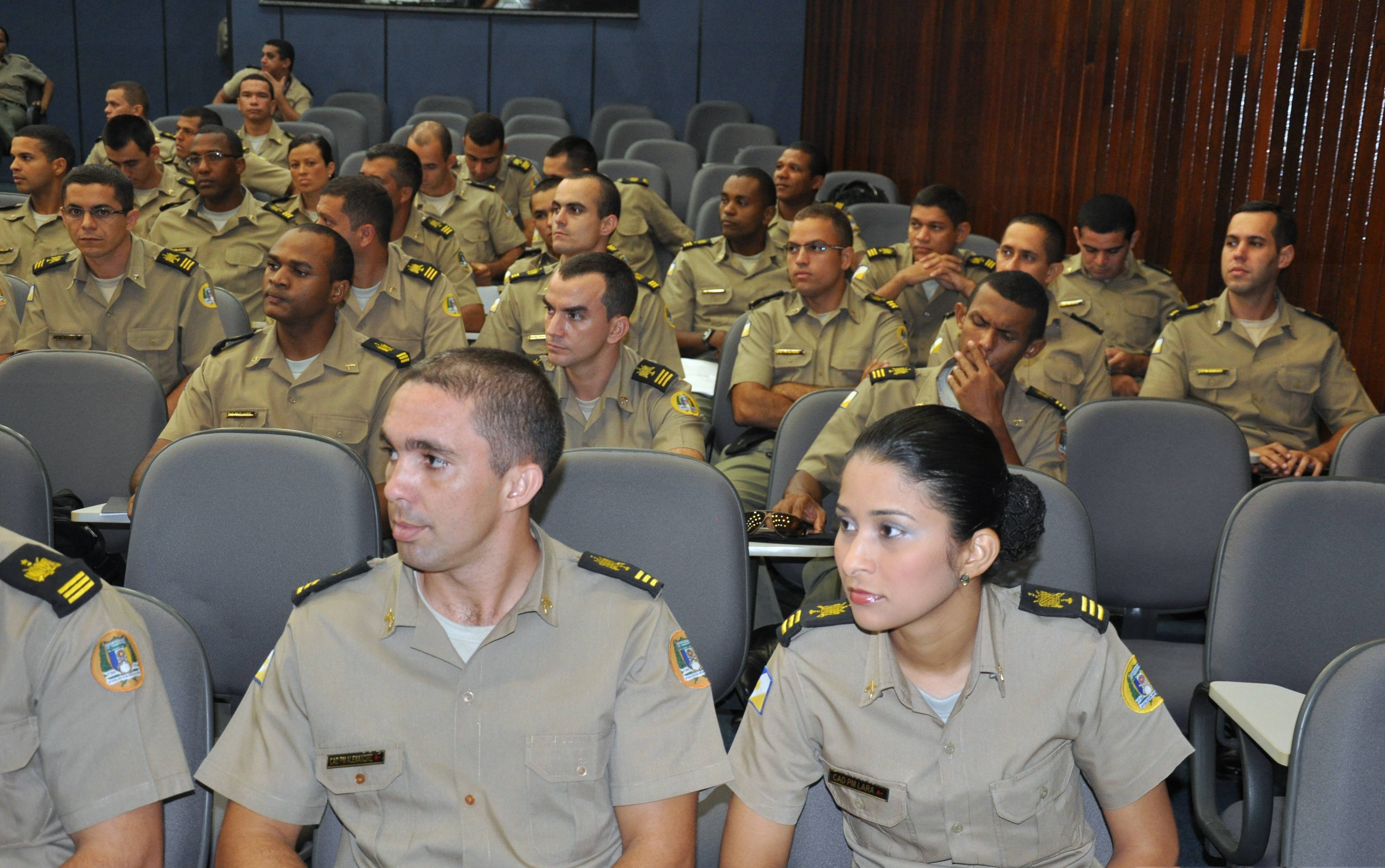 Curso De Forma O De Oficiais Da Pmto Apresenta Monografia Entre Os