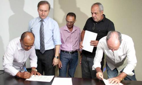 Termo de cooperação técnica para implantação de políticas ambientais nas cidades que compõem o bioma amazônico no Tocantins é assinado Termo de cooperação técnica para implantação de políticas ambientais nas cidades que compõem o bioma amazônico no Tocantins é assinado