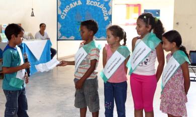 Estudantes da escola estadual Oscar Sardinha, em Miracema, participam de Gincana Ecológica durante a Semana da Água Estudantes da escola estadual Oscar Sardinha, em Miracema, participam de Gincana Ecológica durante a Semana da Água