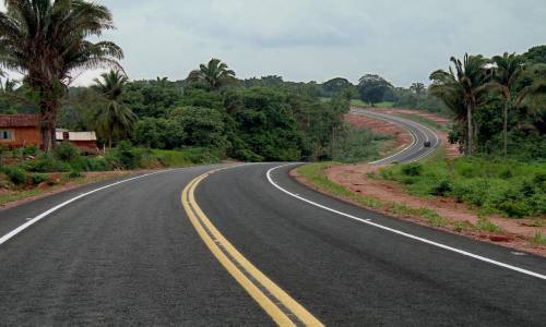 O governo do Tocantins investe na melhoria da qualidade da infraestrutura da malha viária e o plano vai fortalecer esta ação O governo do Tocantins investe na melhoria da qualidade da infraestrutura da malha viária e o plano vai fortalecer esta ação