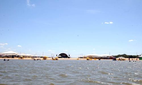 Um dos destinos mais procurados na alta temporada de praias no Tocantins, Araguacema mais uma vez se destaca em estrutura e atrações Um dos destinos mais procurados na alta temporada de praias no Tocantins, Araguacema mais uma vez se destaca em estrutura e atrações