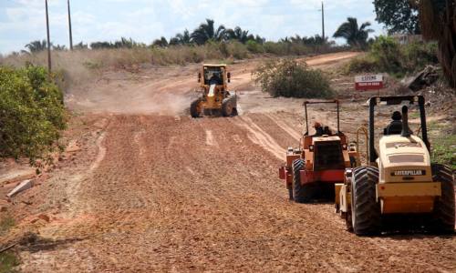 O avanço das obras de construção da TO-010 é comemorado pelos moradores dos povoados Natal e Ronca O avanço das obras de construção da TO-010 é comemorado pelos moradores dos povoados Natal e Ronca