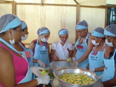 Oficinas capacitam agricultores rurais para estimular produção no campo 