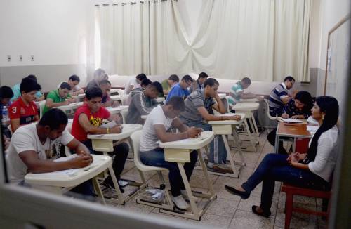  Ao todo, 27.293 candidatos fizeram as provas.