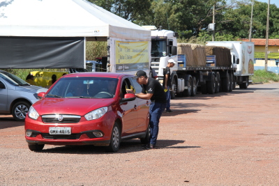 O foco da ação é o caminhoneiro, mas também trabalhamos a segurança na rodovia com os demais condutores. O foco da ação é o caminhoneiro, mas também trabalhamos a segurança na rodovia com os demais condutores.
