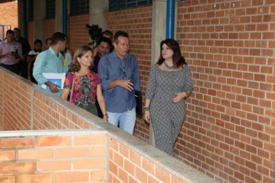 FOTO 5 - Márcio Vieira.jpeg Durante as visitas, os gestores percorreram as salas de aula e setores administrativos