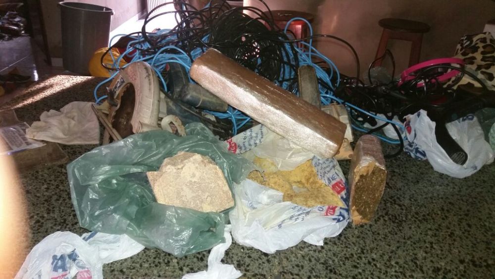 Objetos apreendidos no setor Araguaína Sul.jpg - Divulgação PMTO
