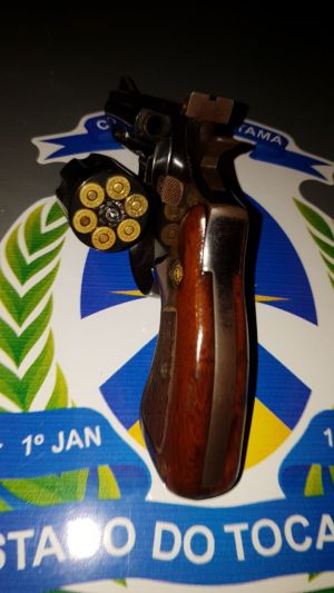 Arma foi apreendida com suspeito em Araguaína Arma foi apreendida com suspeito em Araguaína