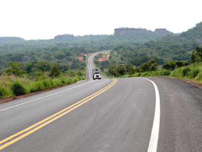 Cerca de três mil quilômetros de estrada estão em manutenção ou sendo restaurados pelo Governo do Tocantins Cerca de três mil quilômetros de estrada estão em manutenção ou sendo restaurados pelo Governo do Tocantins