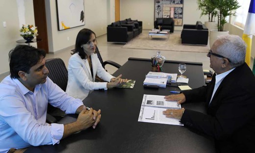 Plano Estadual de Resíduos Sólidos é foco de reunião entre gestores da Semarh e TCE