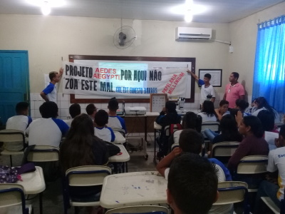 Alunos do Colégio Ernesto Barros participam de palestra sobre a Combate ao Aedes aegypti Alunos do Colégio Ernesto Barros participam de palestra sobre a Combate ao Aedes aegypti