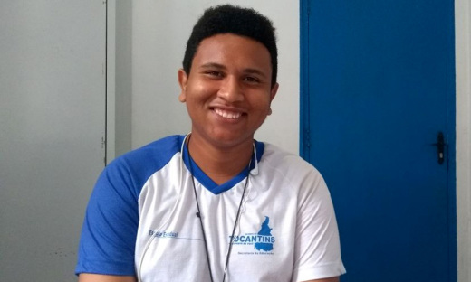 Para o estudante Carlos Eduardo Sousa de Oliveira, a escola se inova ao trabalhar temas vindos do dia a dia