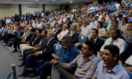 Evento contou com a presença de prefeitos, vereadores e outras autoridades de todo o Estado