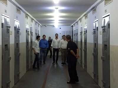Heber foi conhecer a rotina, com o intuito de manter parcerias em projetos. Heber foi conhecer a rotina, com o intuito de manter parcerias em projetos.