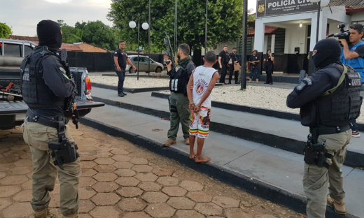 O grupo criminoso consistia numa associação de traficantes em fase inicial de organização, com contato com organizações criminosas de reconhecimento nacional