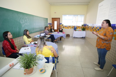 Seduc promove formação do Projeto de vida Professores discutem o impacto do projeto de vida na vida dos alunos