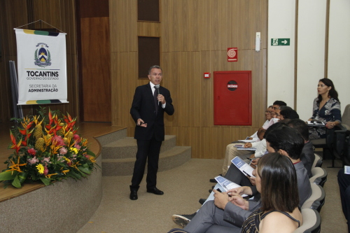 Secretário da Administração, Edson Cabral, apresenta panorama do cenário atual e os desafios na gestão do Plansaúde. Secretário da Administração, Edson Cabral, apresenta panorama do cenário atual e os desafios na gestão do Plansaúde.