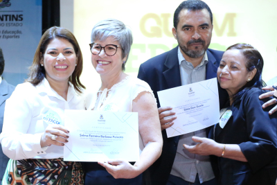 Selma professora da rede estadual de Guaraí Selma teve três alunos premiados em concursos de redações no ano passado