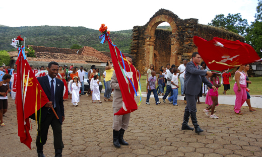 Folia do Espírito Santo é um evento cultural e religioso de Natividade