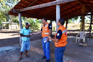 Em Palmas, equipe de trabalho trabalha a conscientização na zona rural