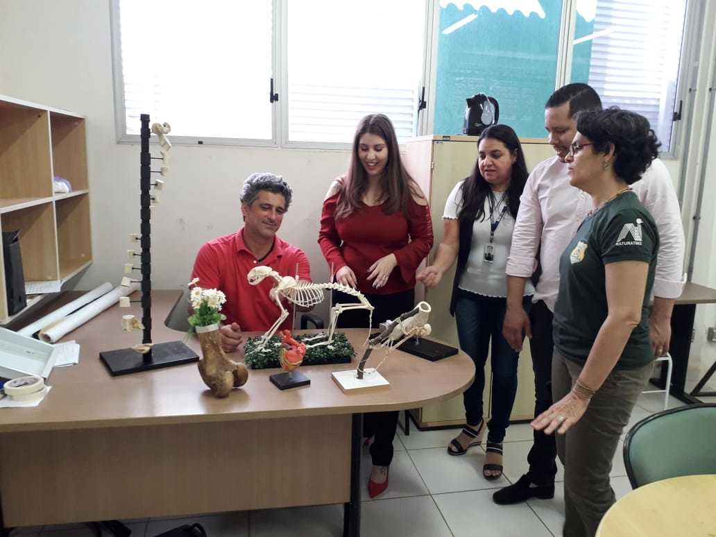 Na ocasião a equipe técnica do Naturatins também conheceu o laboratório de anatomia da universidade