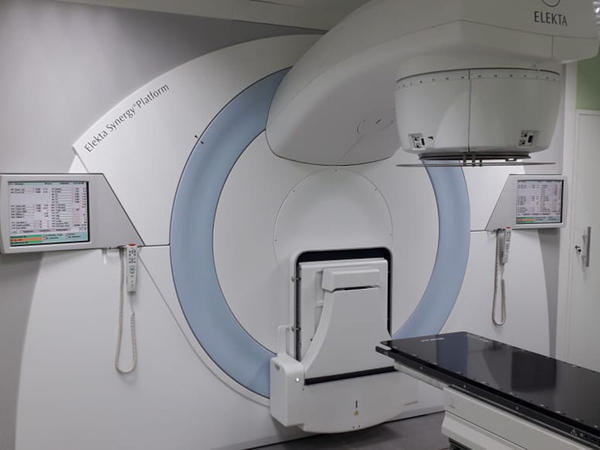 A liberaÃ§Ã£o da mÃ¡quina trarÃ¡ maior comodidade aos pacientes atendidos na Unacon/HRA, pois eles nÃ£o necessitarÃ£o mais se deslocar atÃ© outro estado para realizar o tratamento