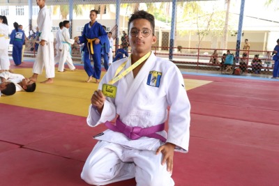Pedro Vitor dos Santos da Silva atingiu seu objetivo, com muito esforço e dedicação Pedro Vitor dos Santos da Silva atingiu seu objetivo, com muito esforço e dedicação