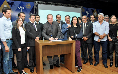 Decreto de cooperação técnica com os municípios de número 5.893, assinado pelo governador Mauro Carlesse está publicado no Diário Oficial desta segunda-feira, 26