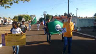 No desfile de Figueirópolis, a unidade escolar organizou um grupo para retratar a conquista do professor Weliton de Freitas Silva no 11° Prêmio Professores do Brasil, em 2018 No desfile de Figueirópolis, a unidade escolar organizou um grupo para retratar a conquista do professor Weliton de Freitas Silva no 11° Prêmio Professores do Brasil, em 2018