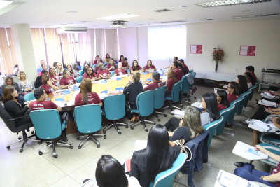 Segundo dia de reunião dos diretores regionais de Educação Reunião com diretores regionais de Educação prossegue com pauta pedagógica e socialização de ações