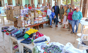 Foram doados 1.2 toneladas de alimentos não perecíveis, além de 147 pacotes de biscoito, 715 produtos de limpeza, 1333 itens de higiene, além de 43 kg de roupas e 29 pares de sapatos