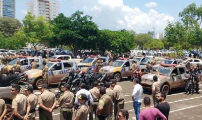 Viaturas empenhadas na operação posicionadas para evento 