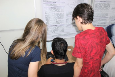 Academicos do Prof Fabricio Souza Campos no Laboratório de Pesquisa  UFT Gurupi - Fotografo Daniel Santos (02)_400.jpg