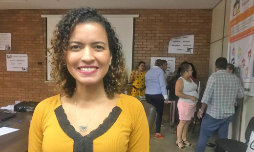 Assistente social do Cras de Taquaruçu, Soraya Helena de Araújo Mendes 
