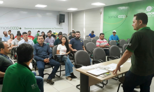 Curso abrange informações sobre a brucelose e o manejo correto da vacinação para formar vacinadores