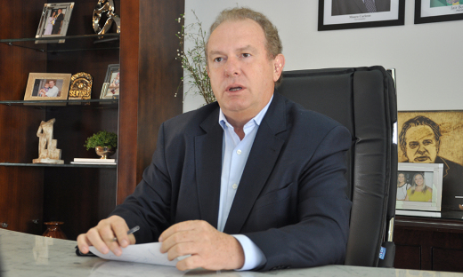 O governador Mauro Carlesse assinou nesta terça-feira, 17, decreto que suspende, por tempo indeterminado, as visitas aos parques estaduais e no Monumento Natural das Árvores Fossilizadas