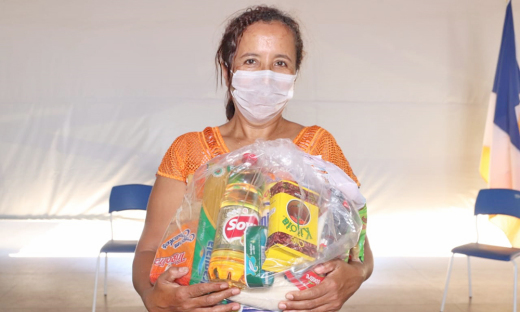 Para a auxiliar de serviços gerais, Ilda Moreira de Carvalho, os kits são um importante auxílio
