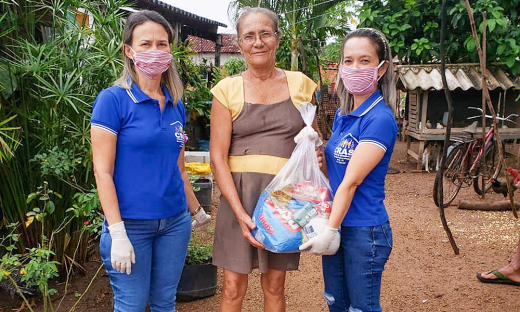 Em Pium, 44 idosos cadastrados no Serviço de Convivência e Fortalecimento de Vínculos (SCFV) do município, receberam os alimentos