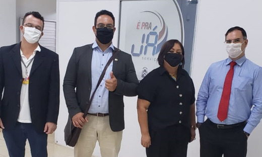 Secretário se reúne com equipe do E Pra Já Araguaina