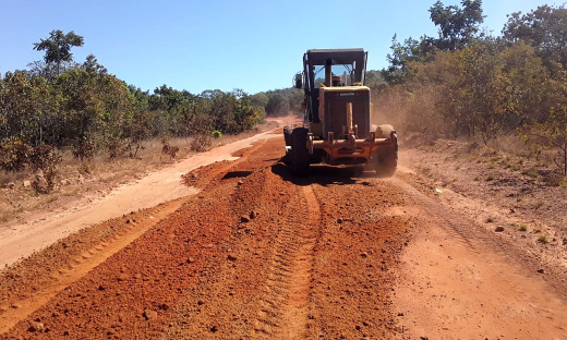 Manutenção beneficiou trecho de rodovias pavimentadas e não pavimentadas