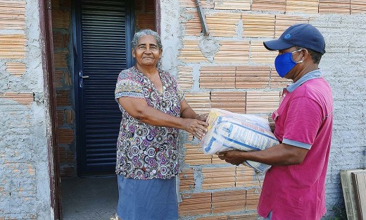 Até este sábado, 4, o Ruraltins conseguiu atender as famílias dos municípios de São Felix, Mateiros, Pindorama e Ponte Alta, entregando mais de 600 cestas básicas