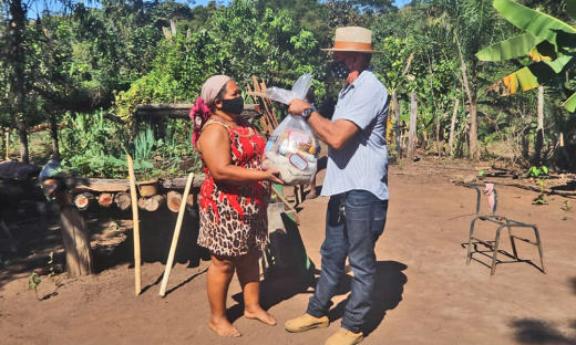 No Jalapão, Governo do Tocantins entrega de cestas básicas famílias assentadas e quilombolas