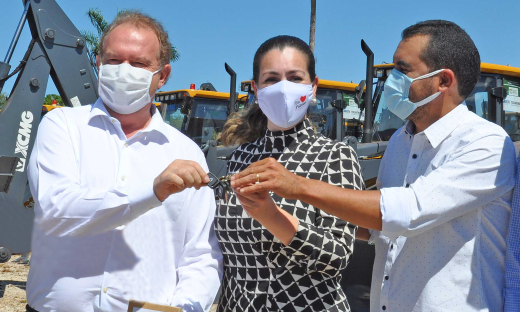 A prefeita Cinthia Ribeiro destacou o olhar municipalista do Governo do Estado e da bancada federal em atender todos os municípios sem distinção