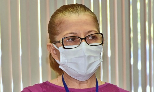 Maria Helena Silva é responsável pelo setor de tuberculose do Lacen e autora do projeto para aquisição das caixas térmicas