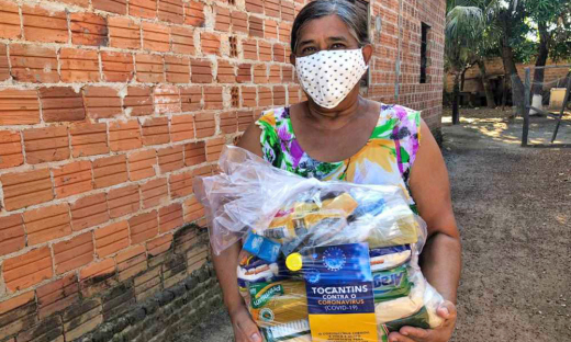 Para a trabalhadora autônoma, Joana Brito dos Santos, a cesta chegou na hora certa