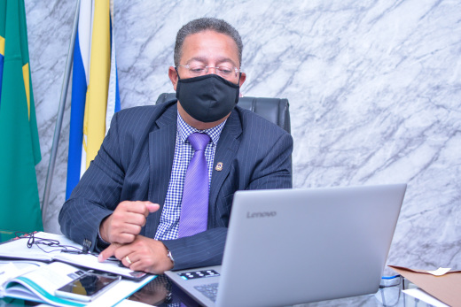 Durante reunião virtual, Tom Lyra aceitou convite para conhecer o Centro