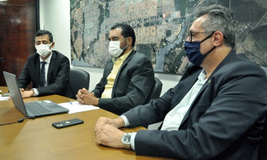 O objetivo foi discutir ações de proteção ao meio ambiente, principalmente as queimadas, em virtude da estiagem que atinge a região Amazônica neste período do ano