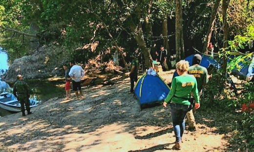 Acampamentos também foram fiscalizados e pessoas orientadas sobre descarte de lixo e uso do fogo