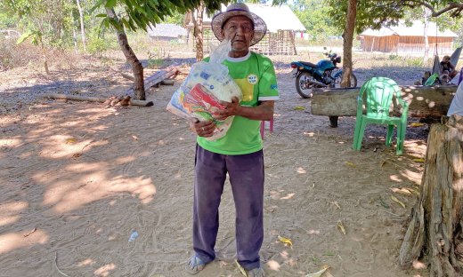 O senhor Antônio Martins, de 83 anos, relata que nasceu e foi criado no quilombo