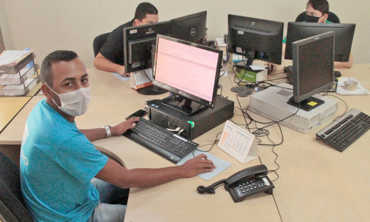 São ofertadas 107 vagas para estudantes de nível superior e técnico